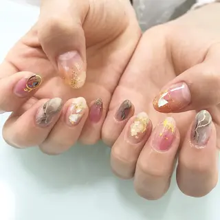ネイル 板垣 綾乃のネイルデザイン