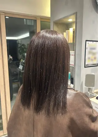 ミディアム カラー 小池 颯希のヘアスタイル