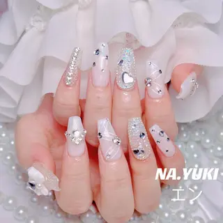 ネイル 🦋 Queenieのネイルデザイン