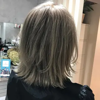 ミディアム カラー 髪質改善will hairdesignのヘアスタイル