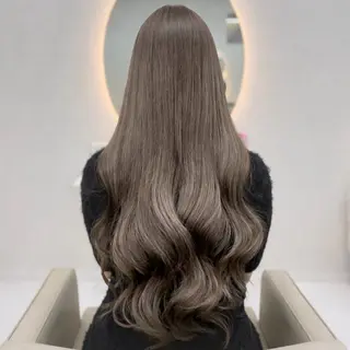 ロング カラー 🦋Yui🦋透明感 /ベージュ/Wカラーのヘアスタイル