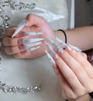 ネイル Hy nailsのネイルデザイン