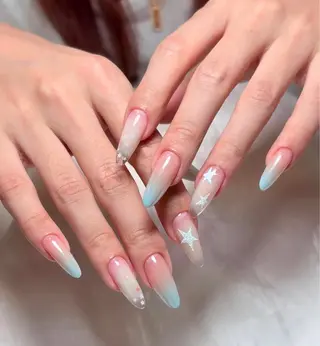 ネイル Rina Mika Nailsのネイルデザイン