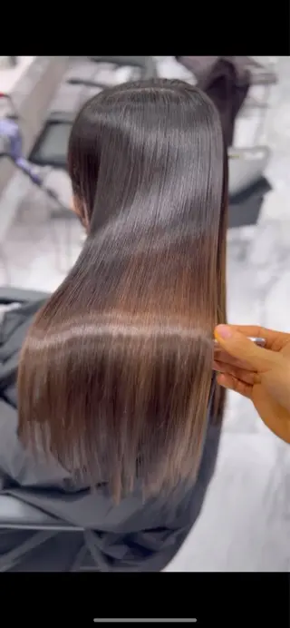 ロング 赤木 達哉のヘアスタイル