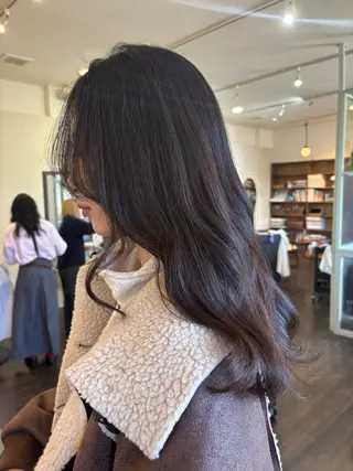 ロング 三國 栞音のヘアスタイル