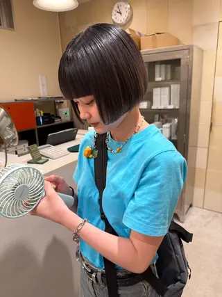 ショート 徳田 萌恵のヘアスタイル