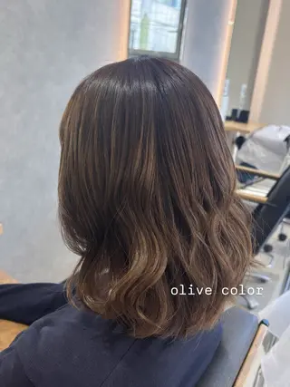 ミディアム konomi✧︎*。 ／暖色カラー🍒‎のヘアスタイル