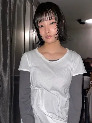 ミディアム 原田 朱里のヘアスタイル