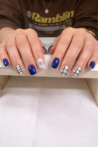 ミディアム YING Nail🐶のネイルデザイン