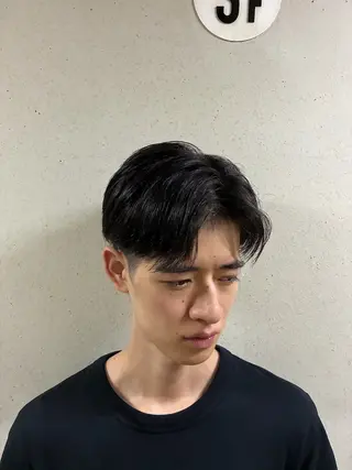ショート 大嶋 優人のヘアスタイル
