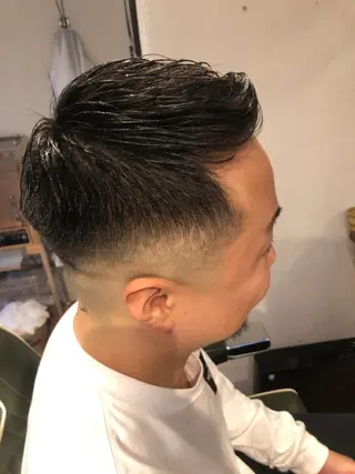 ショート メンズ 冨士川 英樹のヘアスタイル