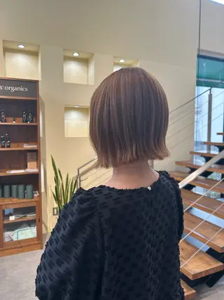 ショート 𝑹𝒊𝒌𝒐 ブリーチ/艶カラーのヘアスタイル
