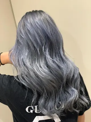 セミロング カラー ハイトーン得意😍 Lumiereのヘアスタイル