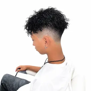 ミディアム パーマ メンズ 高瀬 朱利のヘアスタイル