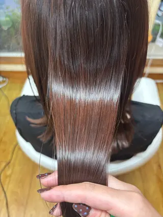 ロング Sagedoue ユイのヘアスタイル