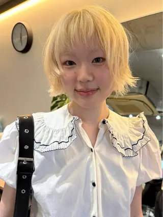 ショート レイヤーカット\ウル フ　chinatsuのヘアスタイル