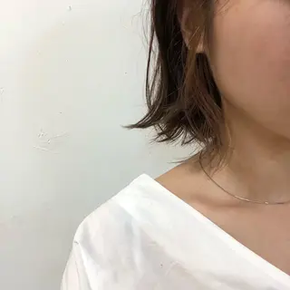 ミディアム カラー ヘアアレンジ AYANO ／レイヤー／オリーブのヘアスタイル