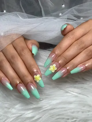 ネイル Cloudy Chan Nailのネイルデザイン