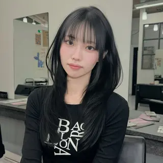 ロング レイヤー・ブリーチ kiyotoshiのヘアスタイル