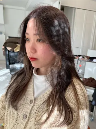 カラー ブリーチカラー🎀 韓国風/寺門美優のヘアスタイル