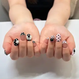 ミディアム 吉川明花 【パラジェル認定店】のネイルデザイン