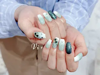 ネイル ✨Nailsalon Vi+✨のネイルデザイン