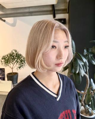 ショート NAO/レイヤー🌷 /ハイトーンカラー✨のヘアスタイル