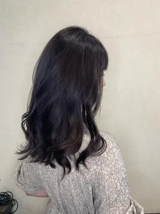 セミロング 佐藤 瑚碧のヘアスタイル