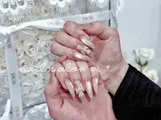 ネイル ✨Nailsalon Vi+✨のネイルデザイン