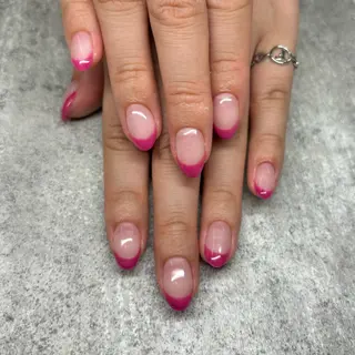 ネイル triton上島店 鈴木のネイルデザイン