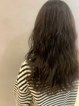 ロング 土佐 優奈のヘアスタイル