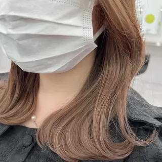 ミディアム 透明感♡グレージュ ♡ミルクティー♡のヘアスタイル