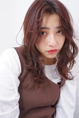 ロング カラー ✨カラー支持No.1 🧸ワキ カナコ🧸のヘアスタイル