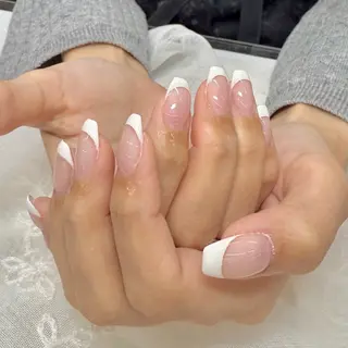 ネイル MAXKELLY正池 白フレンチ募集🕊️のネイルデザイン