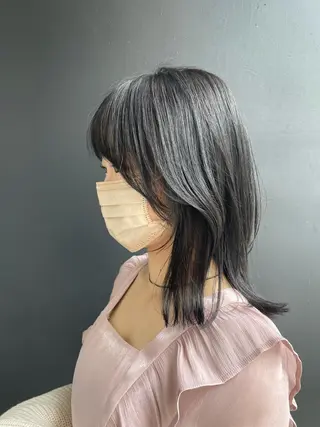 セミロング カラー kana .のヘアスタイル