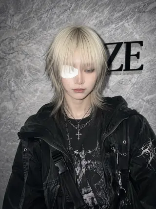セミロング 🦋レイヤーウルフ SEKIKAWA🦋のヘアスタイル
