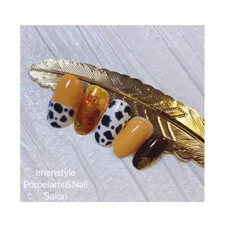 ミディアム ネイル 🐾enen style 🐾のネイルデザイン