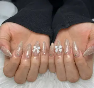 ネイル Yuii 🌟 Noera Nailのネイルデザイン