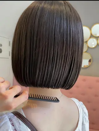 ショート レイヤーカット 瑠輝のヘアスタイル