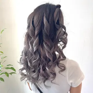 ロング ヘアメ🎀ハイトーン 🩵エクステ🪄しほのヘアスタイル