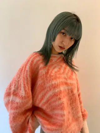 ミディアム カラー wakana/ 柔らかベージュカラーのヘアスタイル