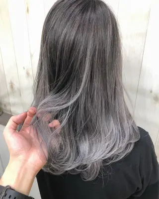 ロング Loob.TOKYO MIYA🌈のヘアスタイル