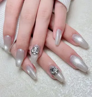 ネイル 中野駅から2分 MEO NAILのネイルデザイン