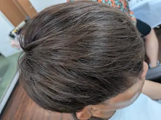 カラー メンズ 岡本 浩子のヘアスタイル