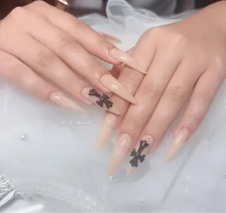 ネイル HIN NAILのネイルデザイン