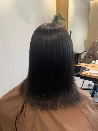 カラー ブリーチカラー/ブロ ンドレイヤーカットのヘアスタイル