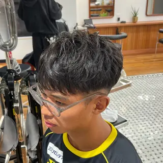 ショート メンズ メンズカット✂️ スキンフェード伊藤陸のヘアスタイル