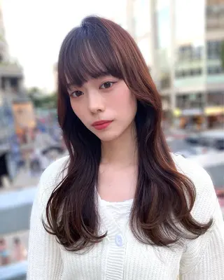 セミロング 暗色カラー/レイヤー 🩶KAITOのヘアスタイル