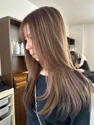 ロング 桝田 友美のヘアスタイル