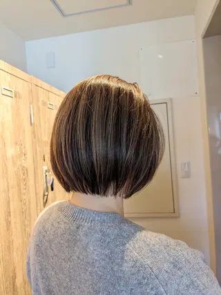 ショート 艶髪×透明感カラー ののかのヘアスタイル